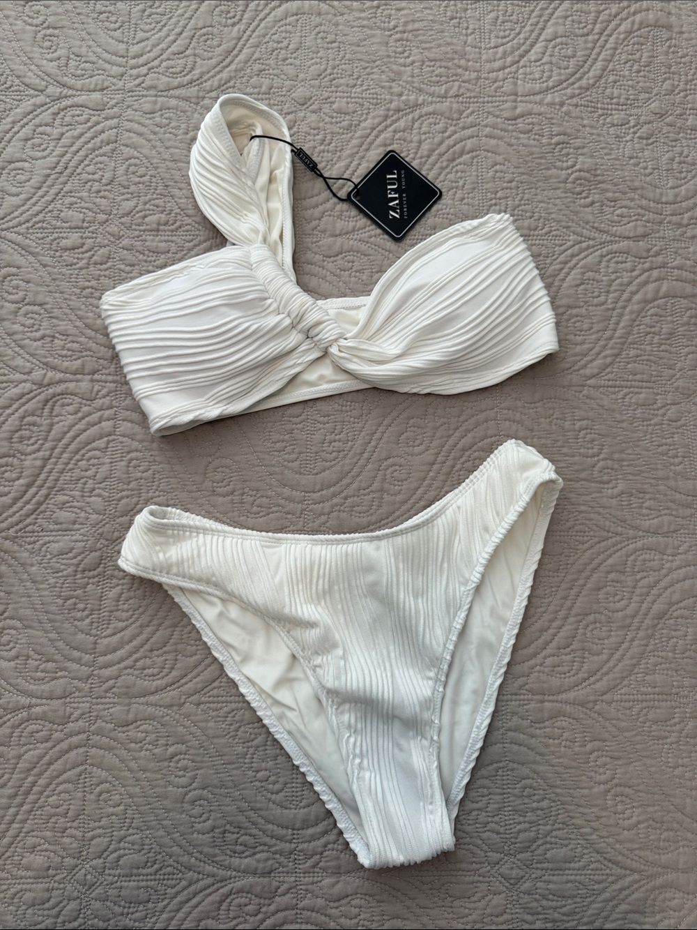 Zaful White Textured Twist One-Shoulder Bikini Set
